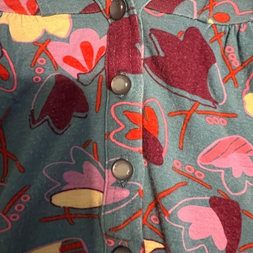 Alt color Marc Jacobs top ASO Summer Roberts on the OC - Picture 2 of 11